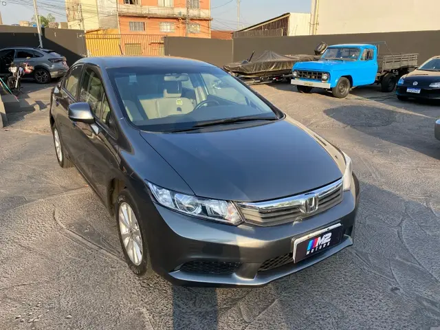 Carro Honda Civic 2014 New  LXS 1.8 16V i-VTEC (Flex)
