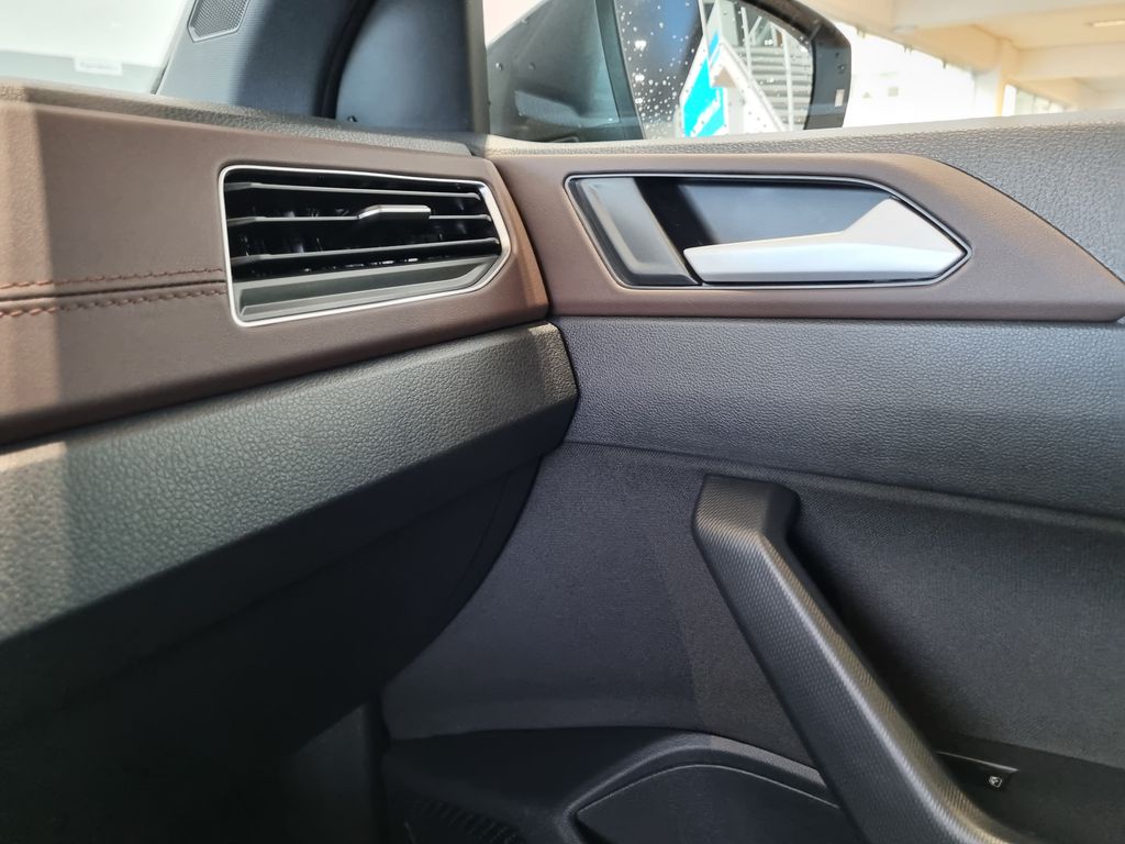 Virtus Highline 1.0 200 TSI