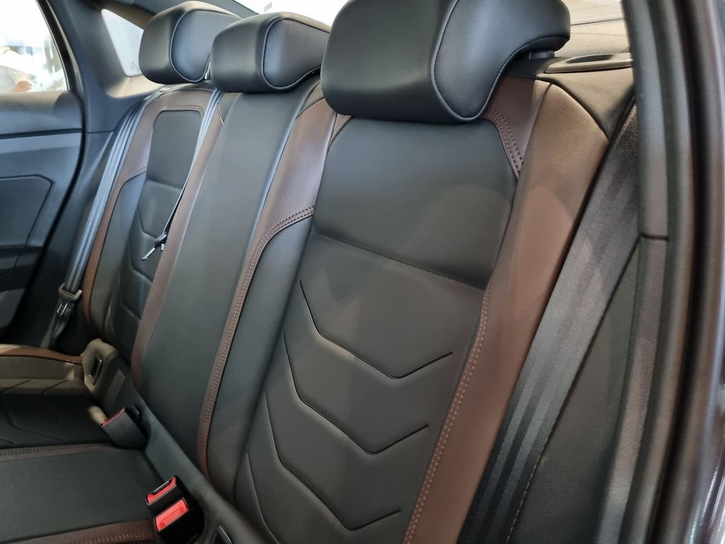 Virtus Highline 1.0 200 TSI