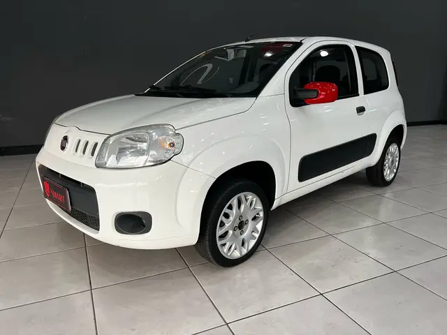 Carro Fiat Uno 2014 Vivace 1.0 8V (Flex) 2p