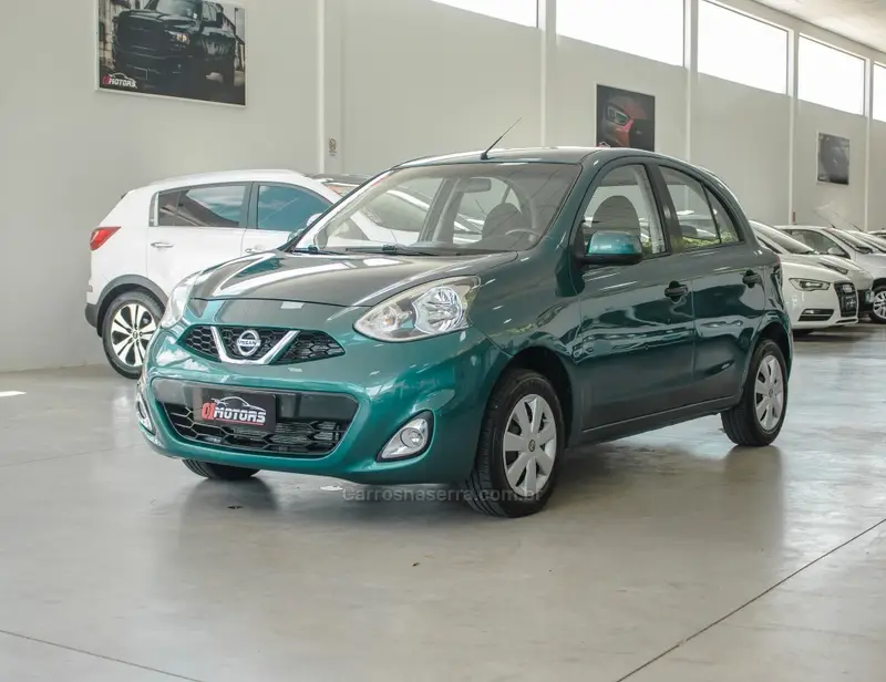 Nissan March 1.0 16V S (Flex)