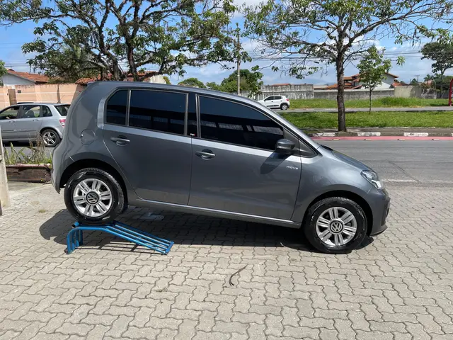Carro Volkswagen Up! 2019 1.0 12v E-Flex move up!