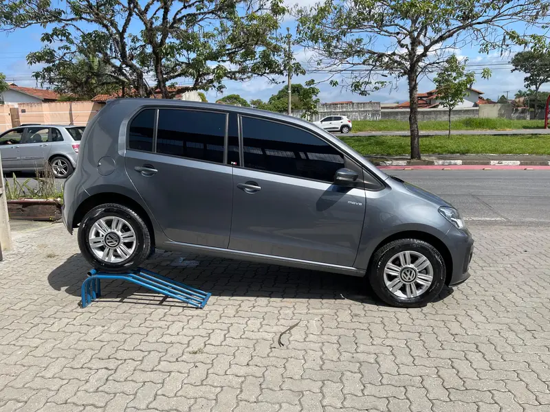 Volkswagen Up! 1.0 12v E-Flex move up!