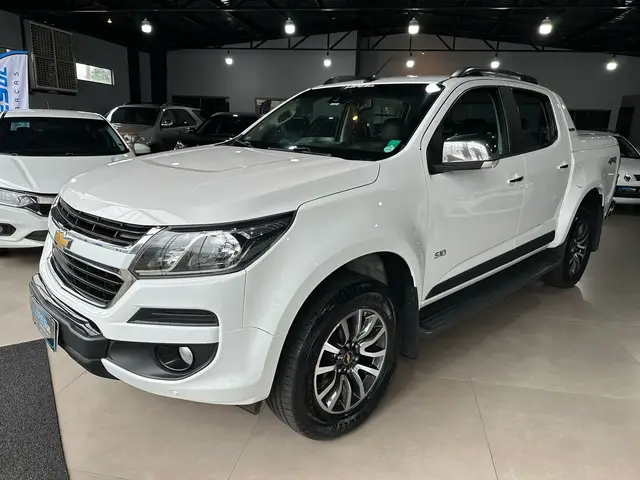 Carro Chevrolet S10 Cabine Dupla 2018 S10 2.8 CTDI High Country 4WD (Cabine Dupla) (Aut)