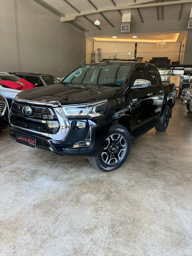 Carro Toyota Hilux Cabine Dupla 2021 SRX 2.8 TDI CD 4x4 (Aut)