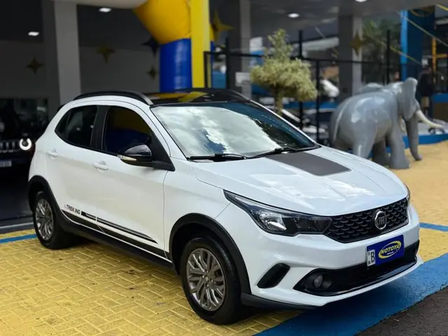 Carro Fiat Argo 2020 Trekking 1.3