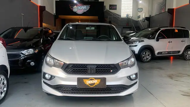 Carro Fiat Cronos 2021 Drive 1.3 (Flex)
