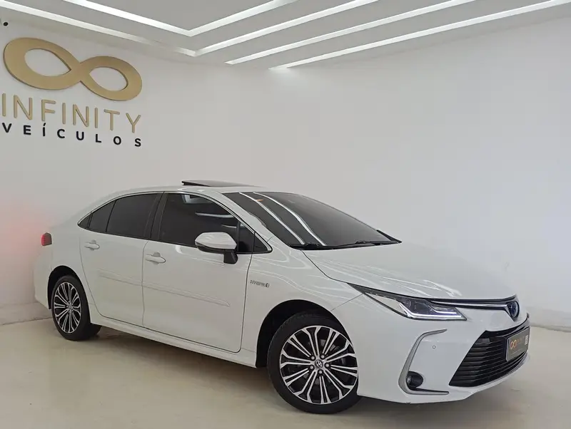 Toyota Altis Premium Hybrid 1.8 (Flex) (Aut)