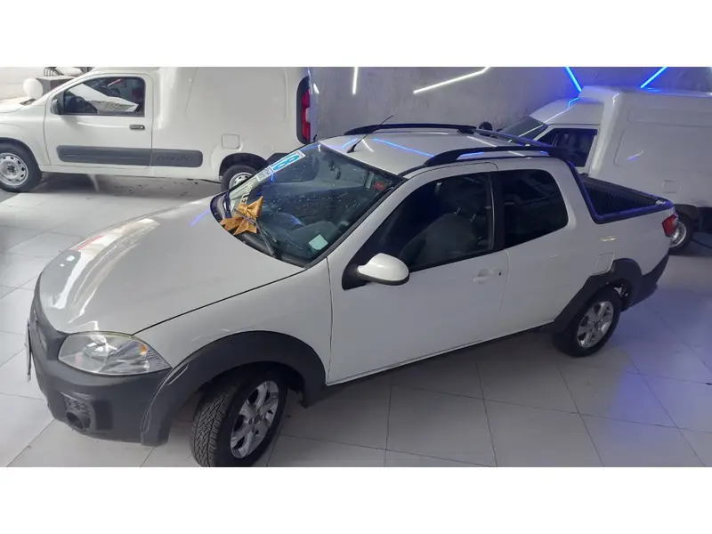Fiat Strada Hard Working 1.4 (Flex) (Cabine Dupla)