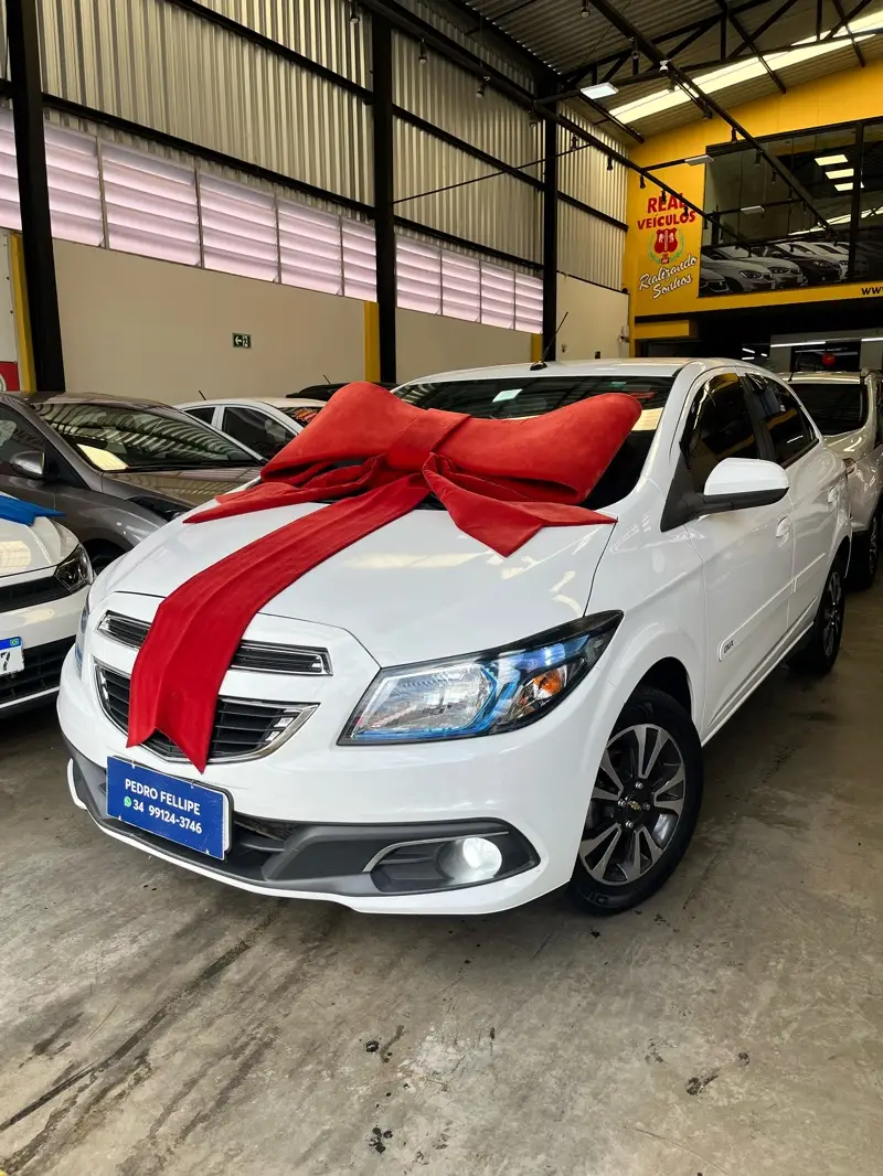 Chevrolet Onix HATCH LTZ 1.4 8V FlexPower 5p Mec.