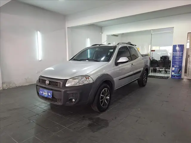 Carro Fiat Strada 2017 Hard Working 1.4 (Flex) (Cabine Dupla)