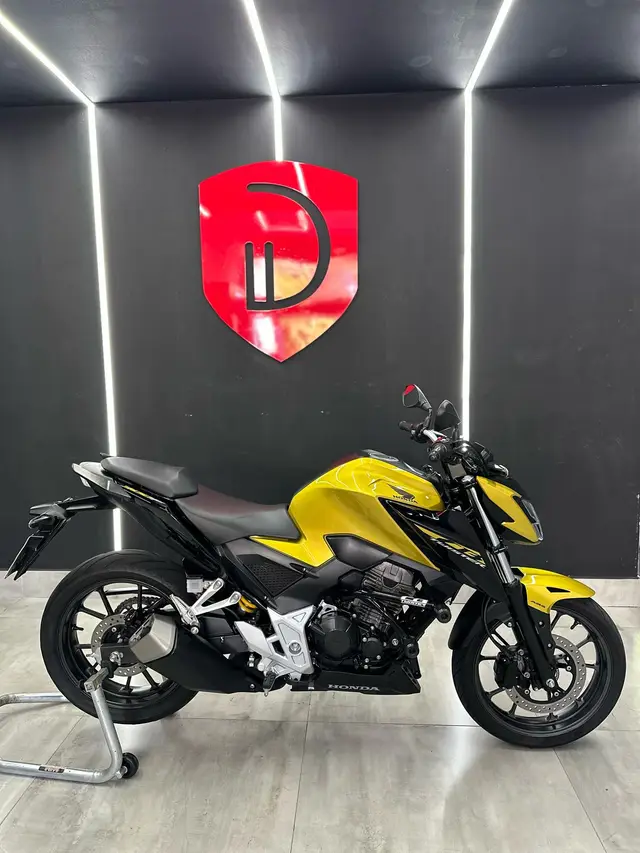 Carro Honda CB 300F Twister 2023 (ABS)