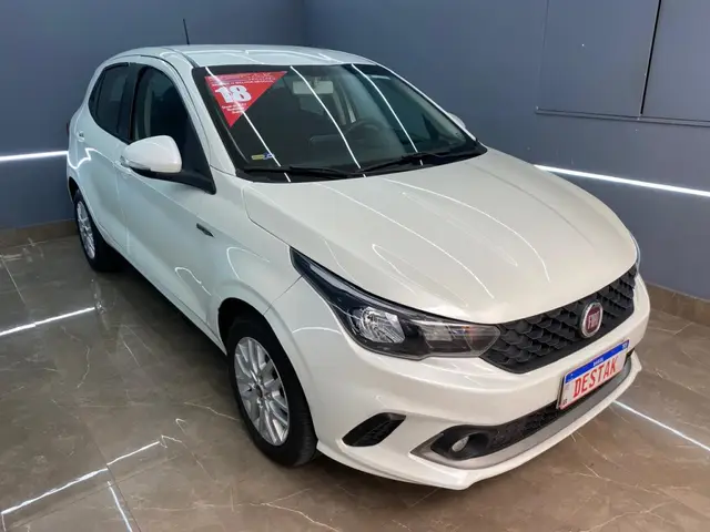 Carro Fiat Argo 2018 Precision 1.8 E.Torq (Flex)