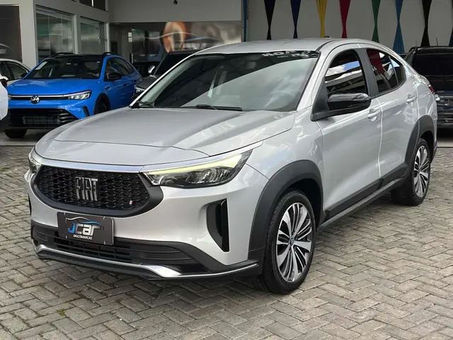 Carro Fiat Fastback 2024 Audace