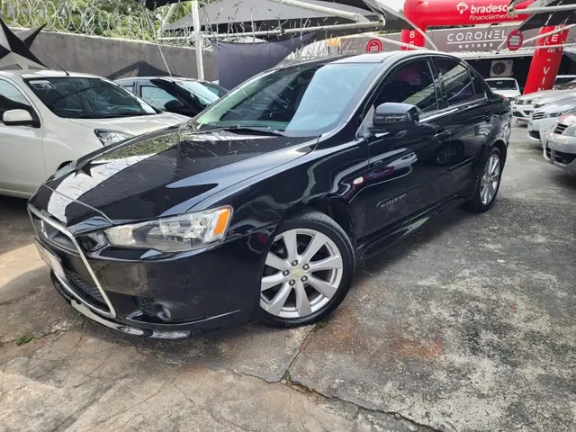 Carro Mitsubishi Lancer 2014 2.0 16V