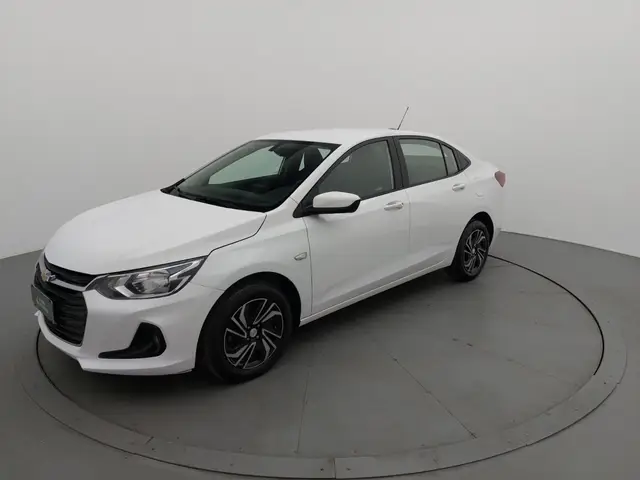 Carro Chevrolet Onix Plus 2024 LT 1.0