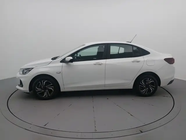 Carro Chevrolet Onix Plus 2024 LT 1.0
