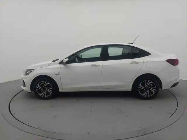 Carro Chevrolet Onix Plus 2024 LT 1.0