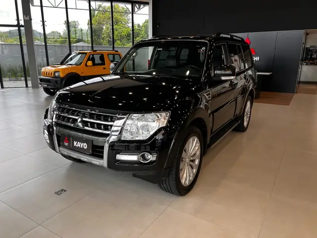 Carro Mitsubishi Pajero Full 2016 3.2 DI-D 5D HPE 4WD