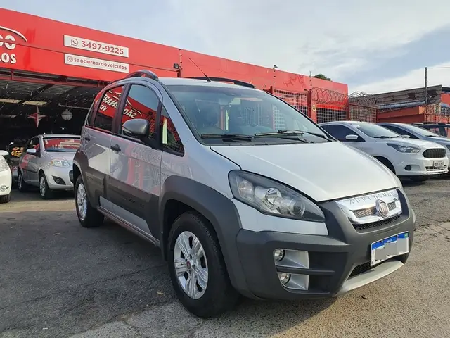 Carro Fiat Idea 2014 Adventure 1.8 16V E.TorQ (Flex)