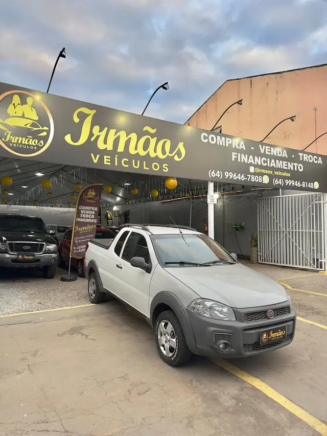 Carro Fiat Strada 2014 Working 1.4 (Flex) (Cabine Estendida)