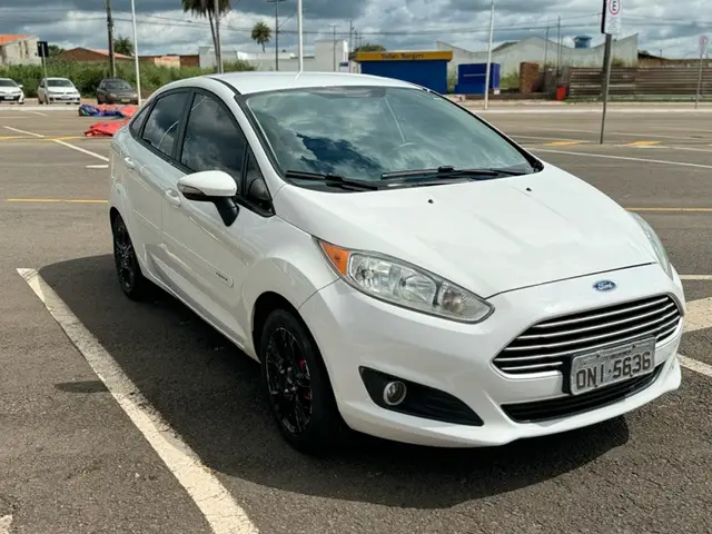 Carro Ford Focus Sedan 2014 S PowerShift 1.6 16V TiVCT