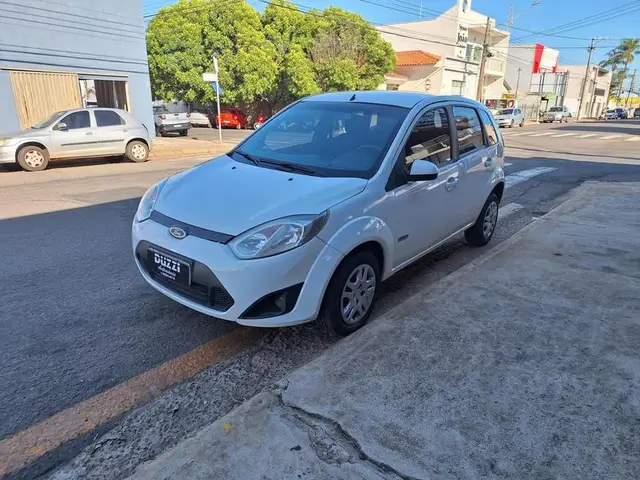 Carro Ford Fiesta Hatch 2012 1.6 (Flex)