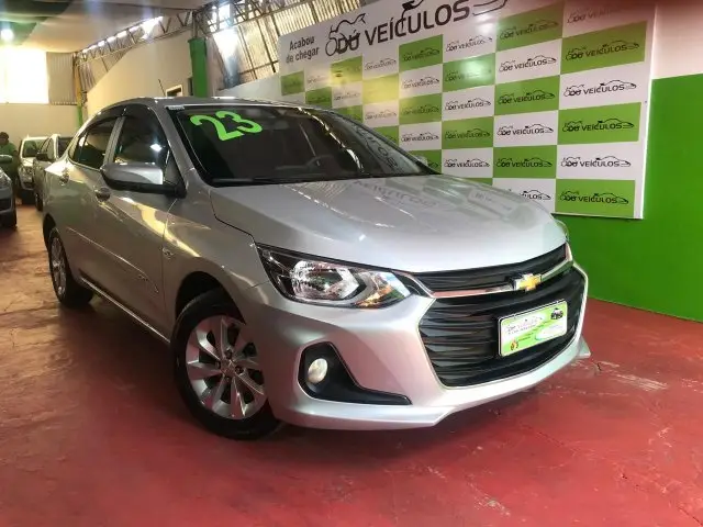 Carro Chevrolet Onix 2023 1.0