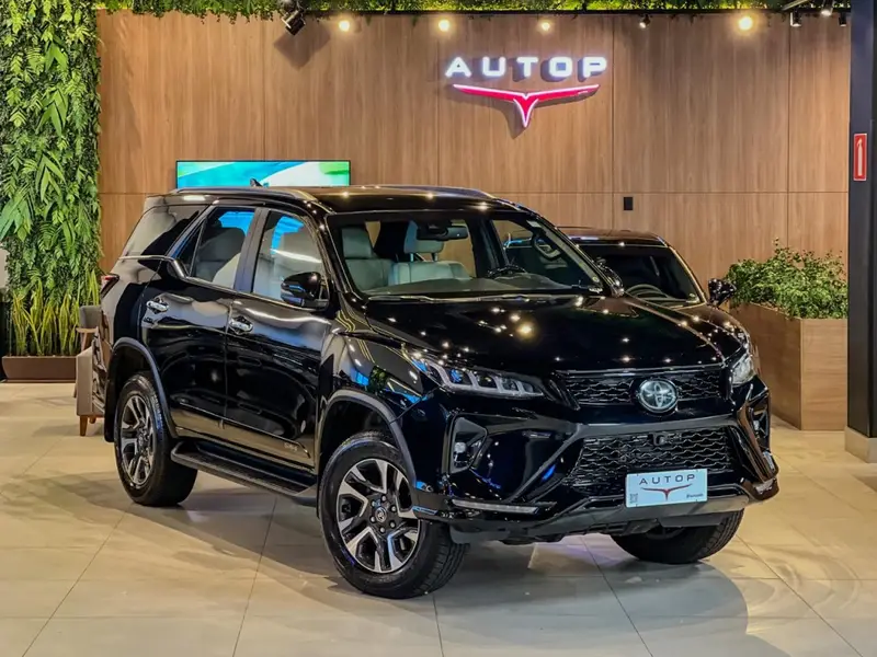 Toyota SW4 Diamond  2.8 turbodiesel 7L 4x4 (Aut)