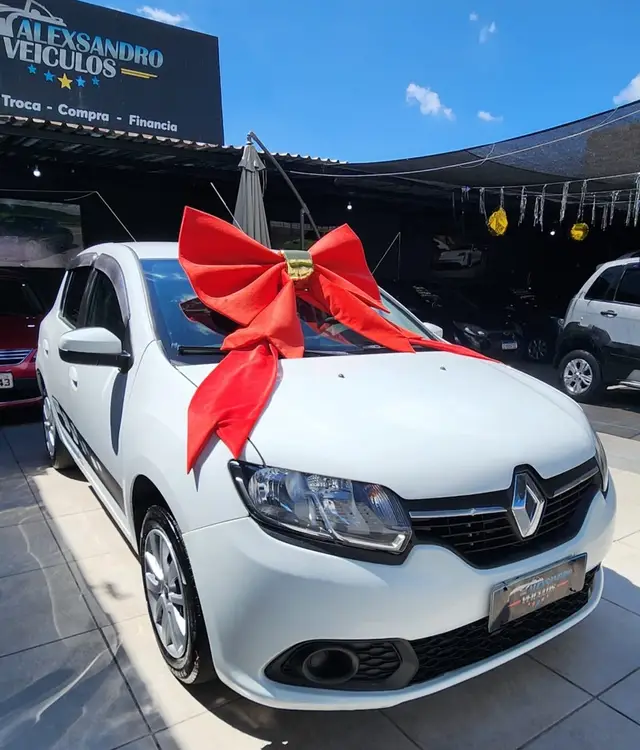Carro Renault Sandero 2015 Expression 1.0 16V (Flex)