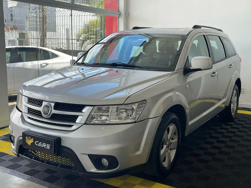 Fiat Freemont 2.4 16V Precision (Aut)