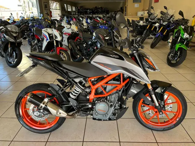 Carro KTM Duke 390 2022 390