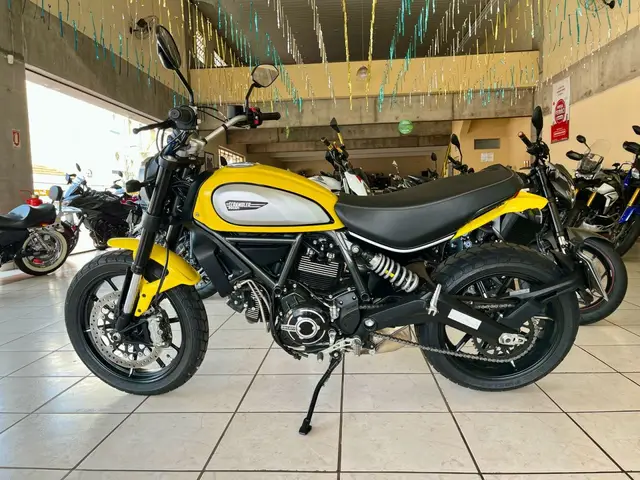 Carro Ducati Scrambler 2022 Icon