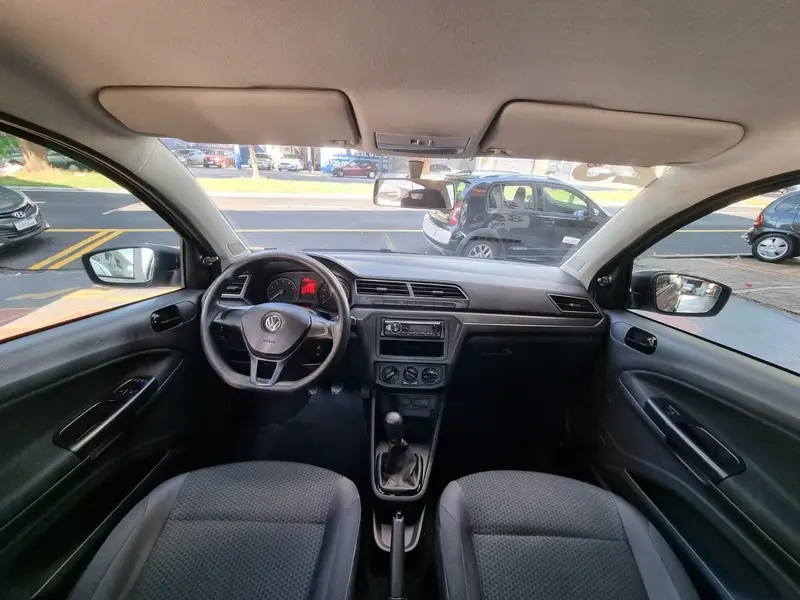 Volkswagen Voyage 1.0 MPI (Flex)