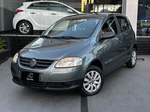 Carro Volkswagen Fox 2009 1.0 8V (Flex) 4p