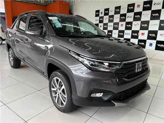 Carro Fiat Strada 2024 Volcano 1.3 Cabine Dupla