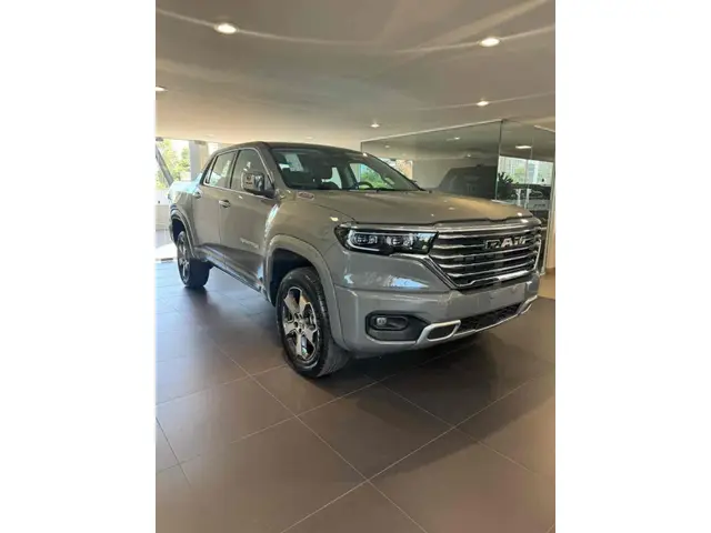 Carro RAM Rampage 2024 Laramie 2.0 Turbo