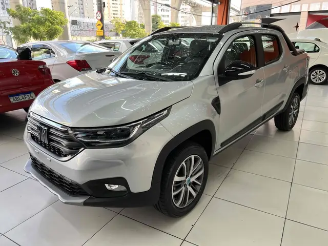 Carro Fiat Strada 2024 Volcano 1.3 Cabine Dupla