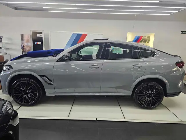Carro BMW X6 2024 M Competition 4.4 Turbo (Aut.) (Híb.)