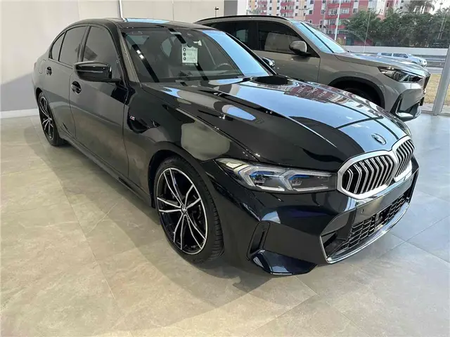 Carro BMW 320i 2025 M Sport 2.0 Turbo (Aut.)