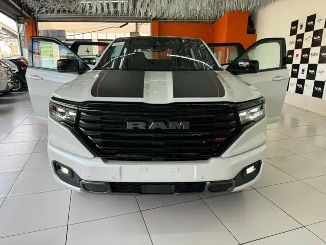 Carro RAM Rampage 2024 R/T 2.0 Turbo
