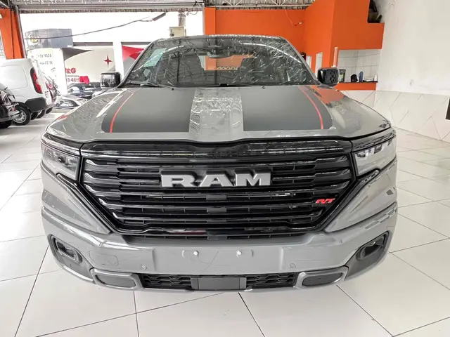 Carro RAM Rampage 2024 R/T 2.0 Turbo