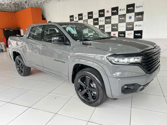 Carro RAM Rampage 2024 R/T 2.0 Turbo