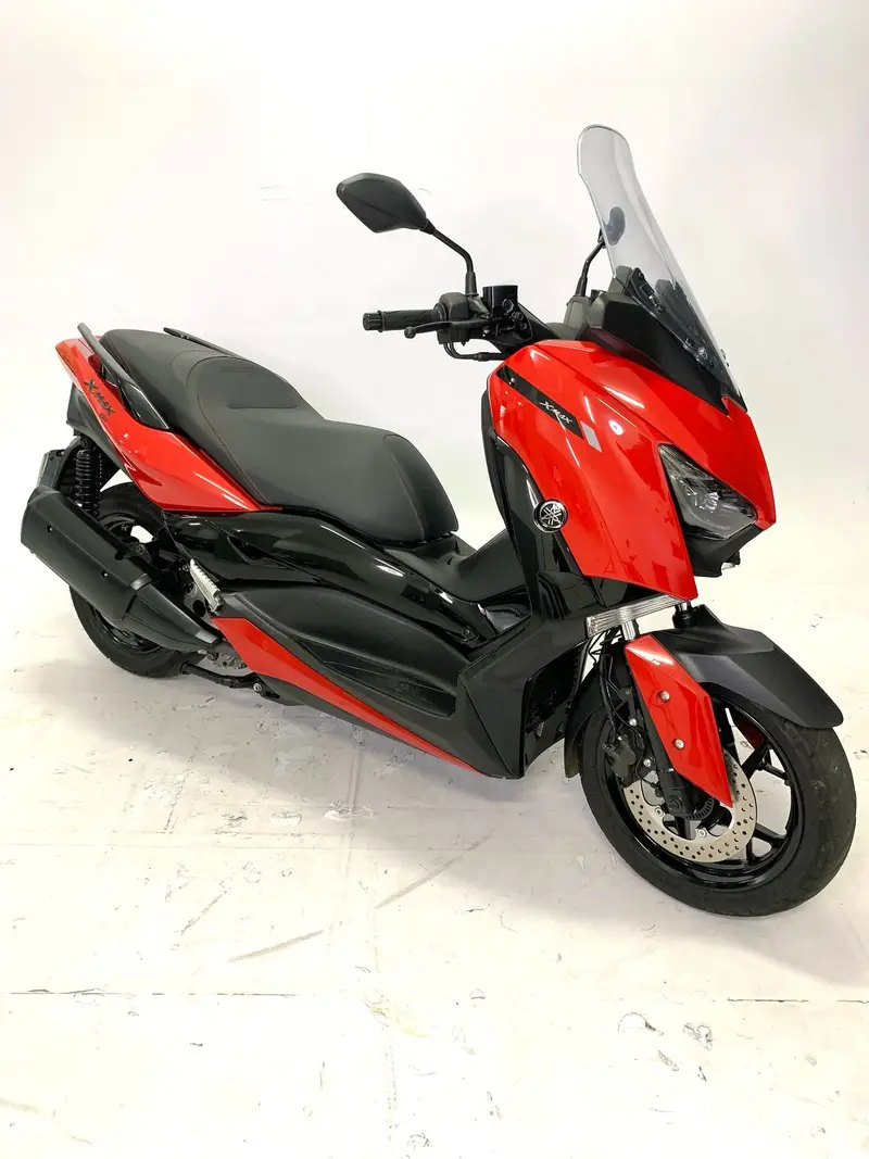 Yamaha XMax ABS