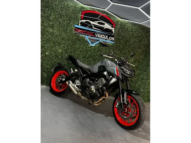Carro Yamaha MT-09  2022 MT 09