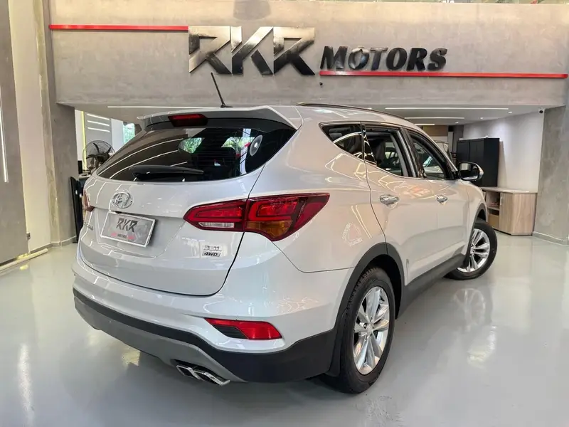 Hyundai 3.3L V6 7L 4WD