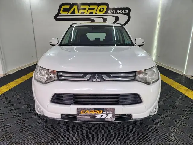 Carro Mitsubishi Outlander 2015 2.0 16V CVT