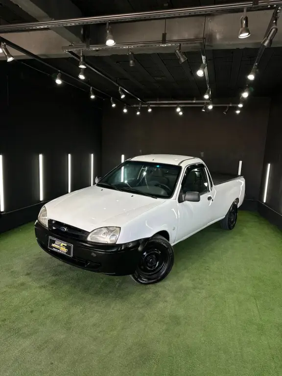 Carro Ford Courier 2011 L 1.6 (Flex)