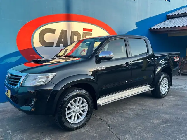 Carro Toyota Hilux Cabine Dupla 2014 Hilux 3.0 TDI 4x4 CD SRV (Aut)