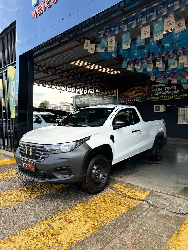 Carro Fiat Strada 2023 Endurance 1.4 Cabine Plus (Flex)
